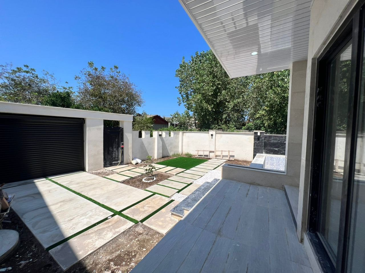 ویلا لوکس ساحلی با استخر در زیبا کنار،گیلان