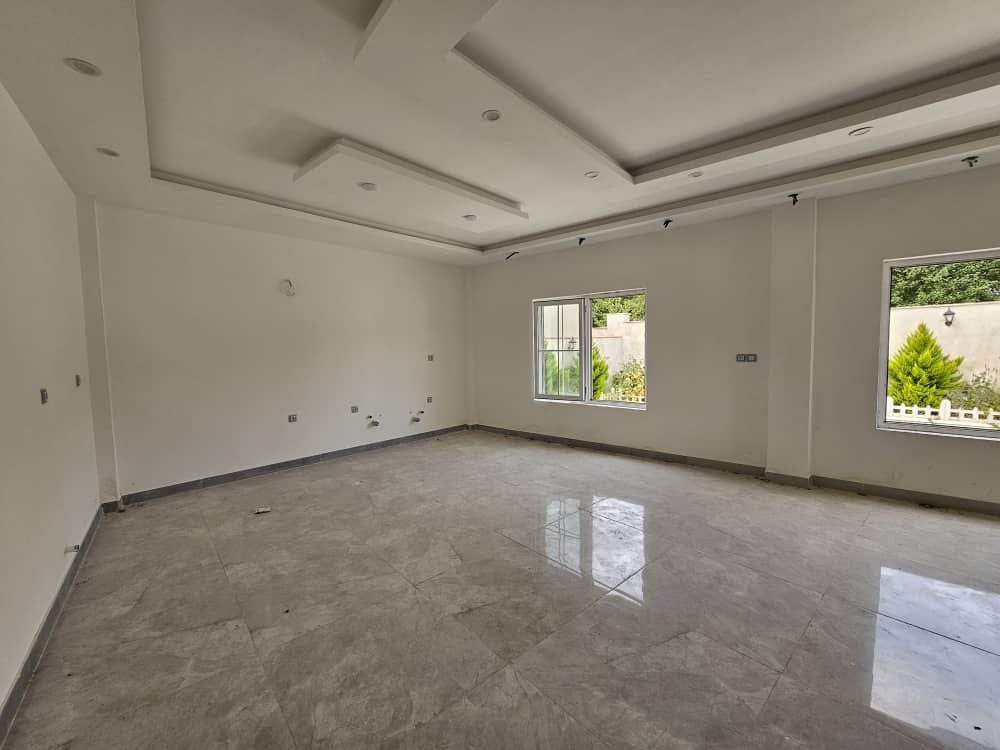 ویلافلت نوساز و کلیدنخورده زیباکنار