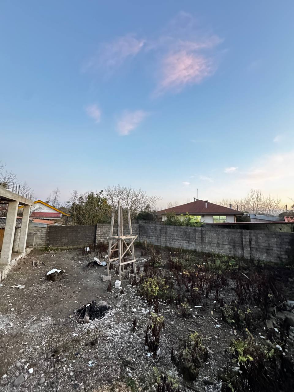 زمین مسکونی 205 متری ساحلی،خشکبیجار