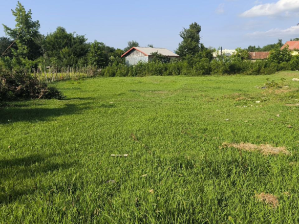 زمین مسکونی 552 متری در روستای ازبرم