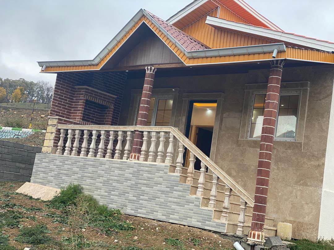 فروش ویلا دو خوابه در دیلمان | 300 متر زمین، 80 متر بنا، ساخت 1404، محصور با دید کوه و جنگل