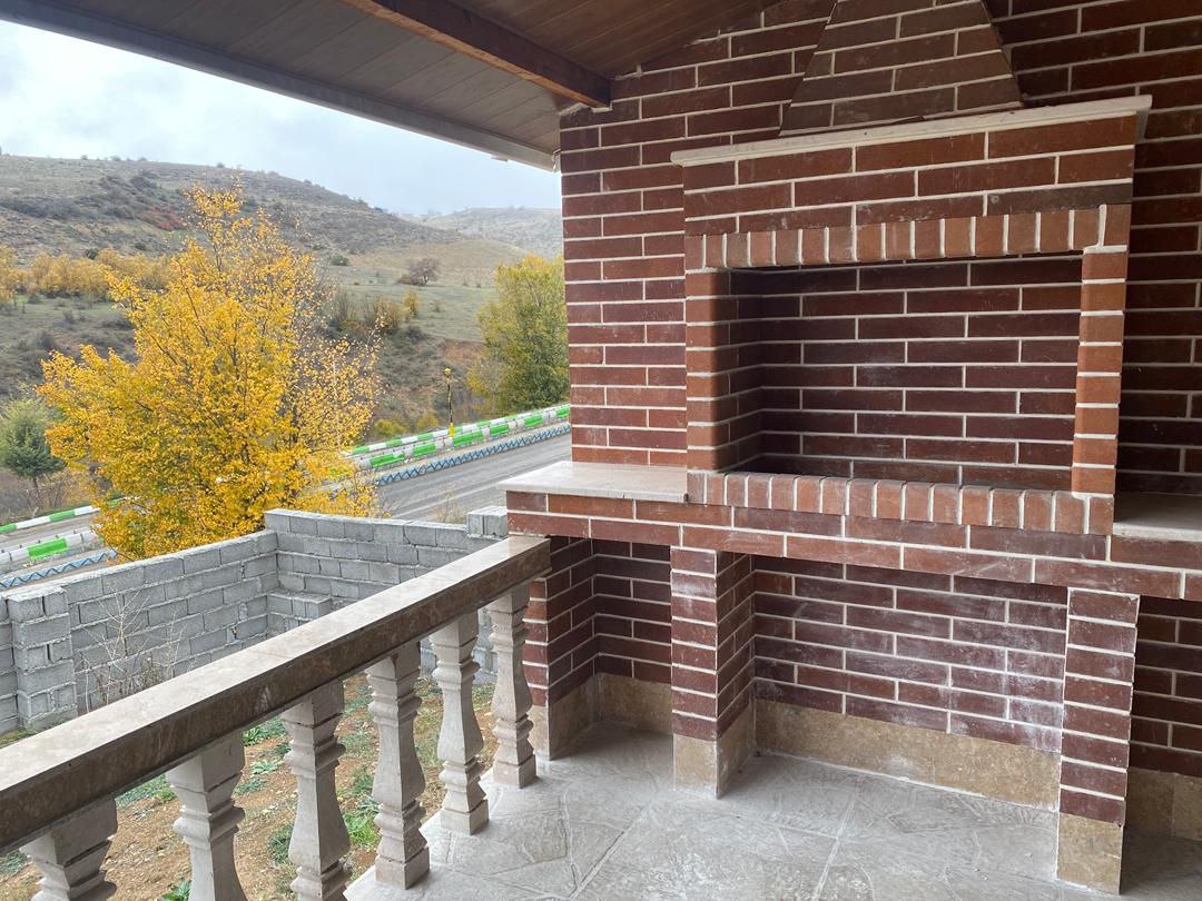 فروش ویلا دو خوابه در دیلمان | 300 متر زمین، 80 متر بنا، ساخت 1404، محصور با دید کوه و جنگل